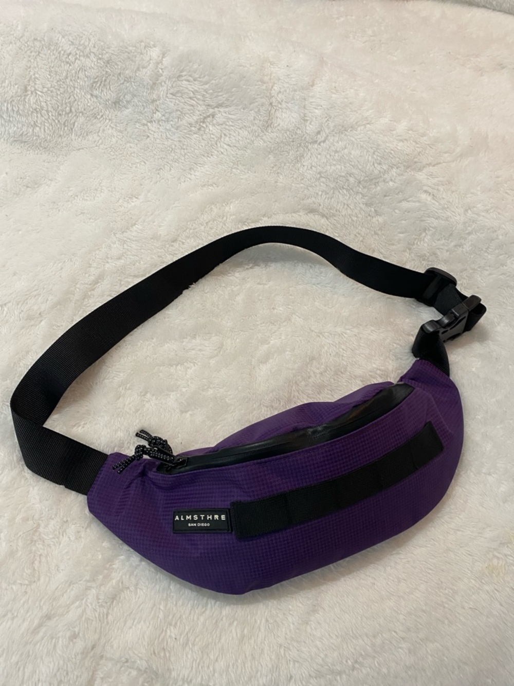 NWOT ALMSTHRE Hip Pack 2.5L Purple 17" L x 3" W x 5" H Bag Waist Fanny Pack